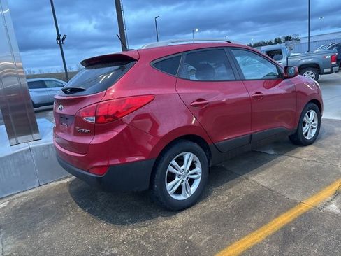 Used 2011 Hyundai Tucson GLS image 3
