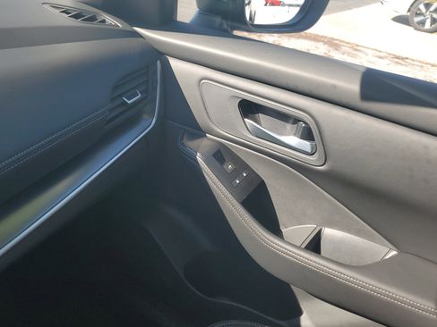 Certified 2026 Nissan Rogue SV image 29