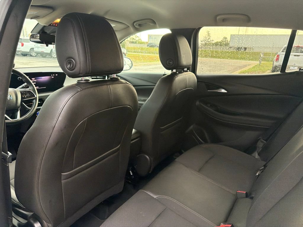 Used 2025 Buick Encore GX Preferred AWD/4WD image 13