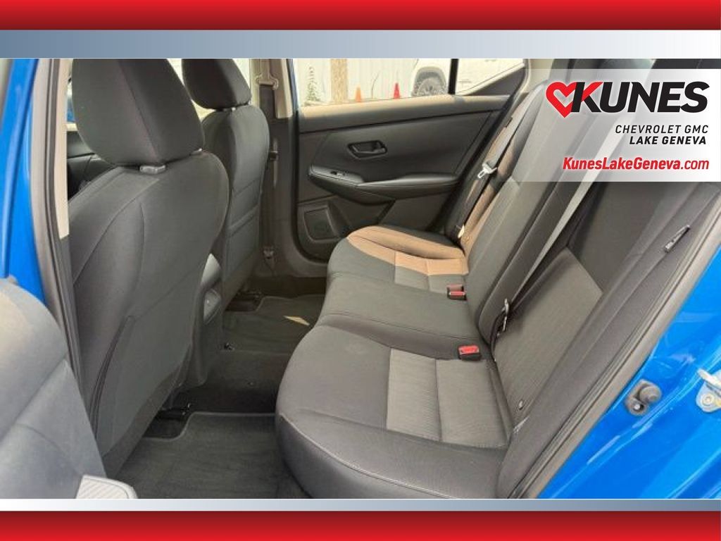 Used 2024 Nissan Sentra SV FWD image 14