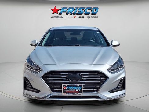 Used 2018 Hyundai Sonata SE FWD image 2
