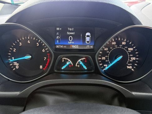 Used 2019 Ford Escape SE FWD image 13