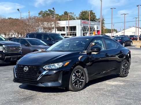 Used 2025 Nissan Sentra SV w/ All-Weather Package image 3