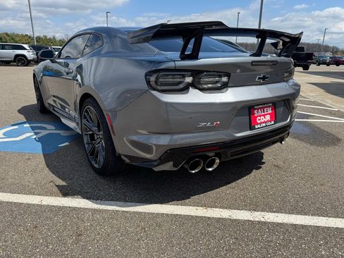 Used 2020 Chevrolet Camaro ZL1 RWD image 12