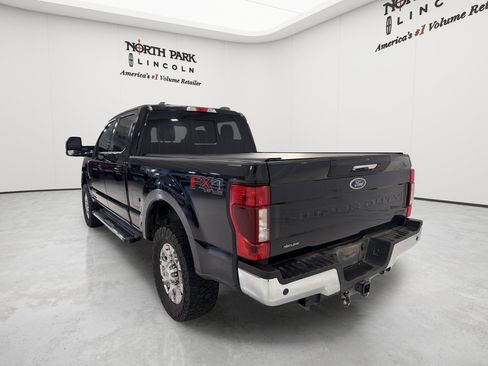 Used 2021 Ford F250 Lariat w/ FX4 Off-Road Package AWD/4WD image 3