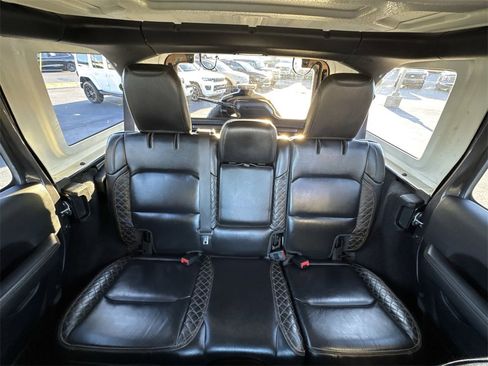 Used 2021 Jeep Wrangler Unlimited Sahara image 23