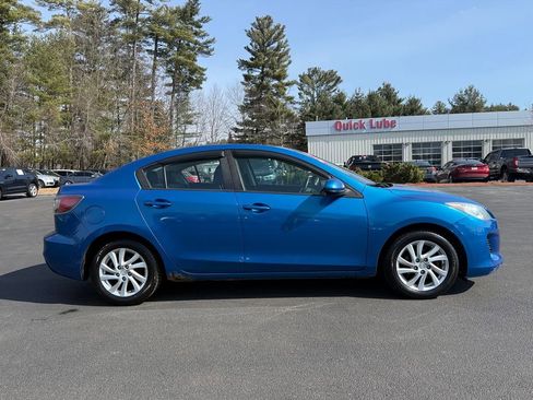 Used 2012 MAZDA MAZDA3 i Grand Touring w/ Tech Pkg image 8
