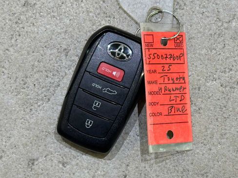 Used 2025 Toyota 4Runner Limited image 34