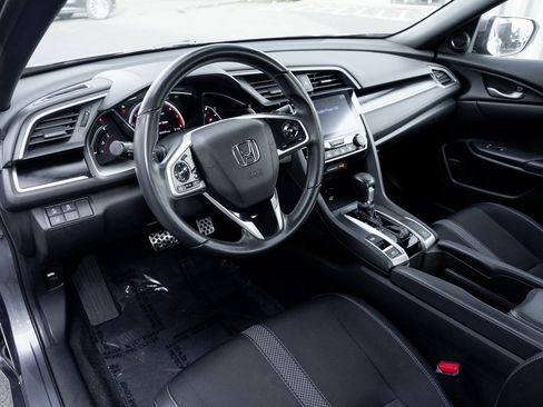 Used 2020 Honda Civic Sport image 2