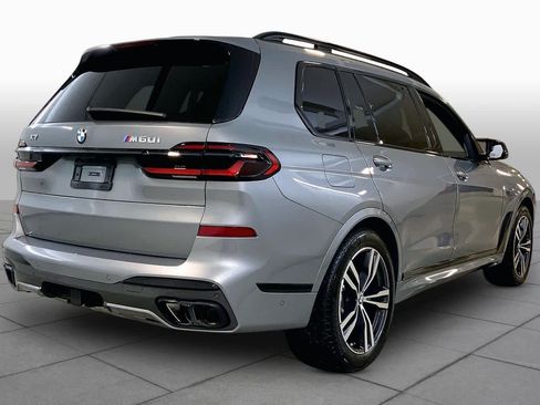 Used 2025 BMW X7 M60i AWD/4WD image 12