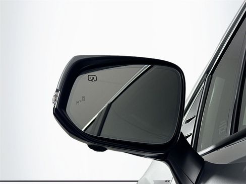 Certified 2025 Toyota Sienna Platinum image 5