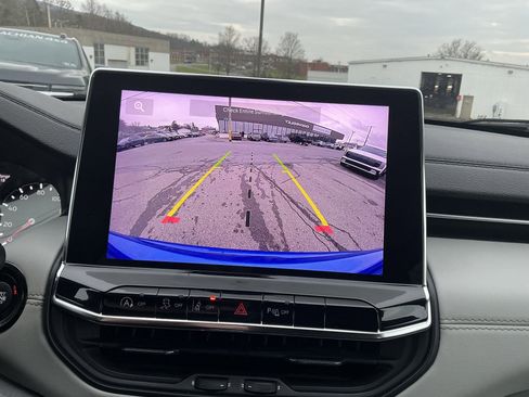 Used 2022 Jeep Compass Limited image 24