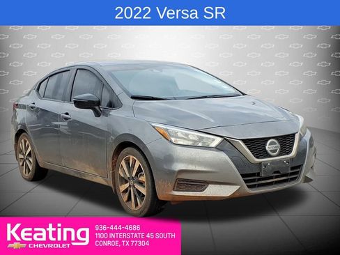 Used 2022 Nissan Versa SR w/ Electronics Package image 2