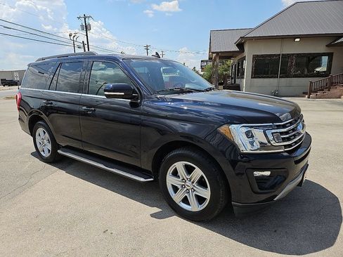 Used 2021 Ford Expedition XLT RWD image 10