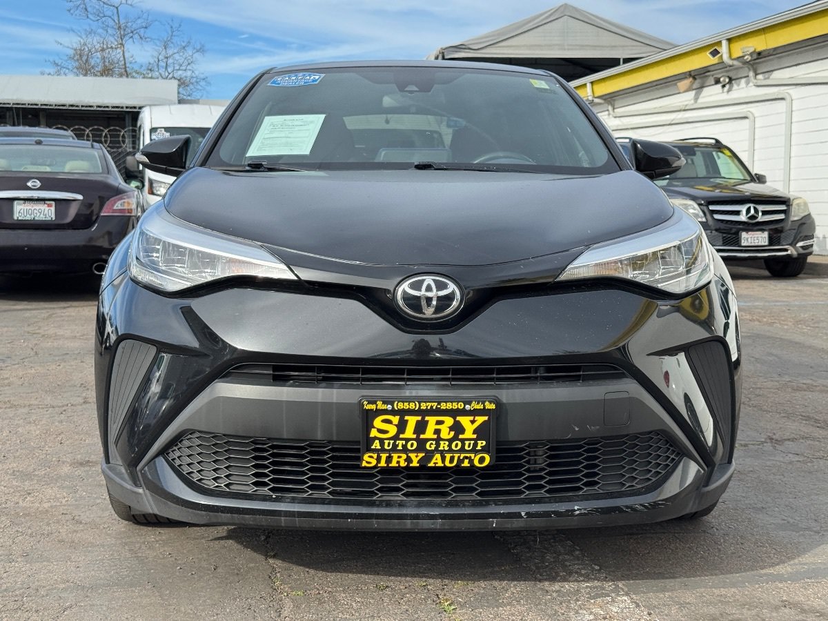 Used 2020 Toyota C-HR XLE FWD image 5