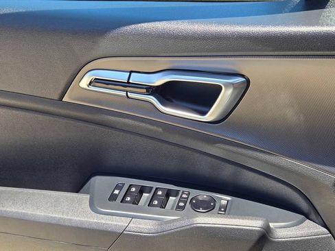 New 2026 Kia Sportage LX FWD image 15