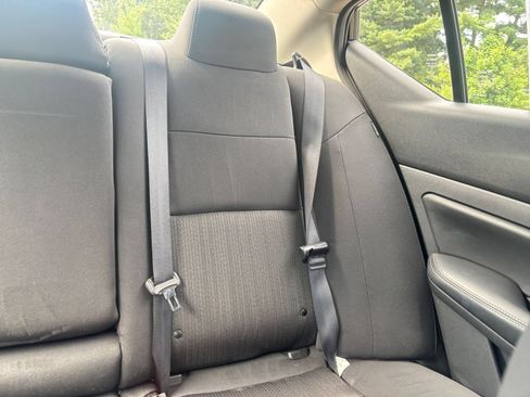 Used 2025 Nissan Altima 2.5 SV FWD image 38