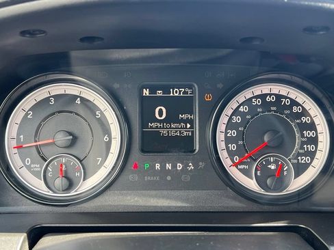 Used 2022 RAM 1500 Classic SLT AWD/4WD image 16