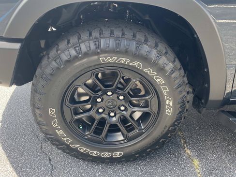 Used 2025 RAM 1500 Rebel w/ G/T Package AWD/4WD image 12