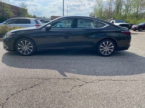 Used 2019 Lexus ES 350 w/ Premium Package image 2