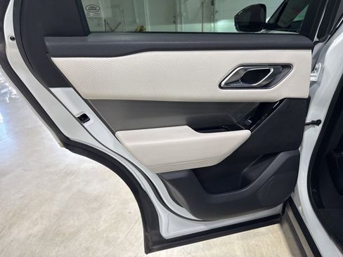 Used 2021 Land Rover Range Rover Velar S AWD/4WD image 33