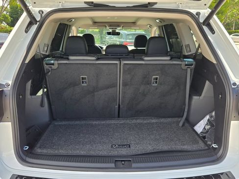 Certified 2026 Volkswagen Atlas SE w/ Panoramic Sunroof Package FWD image 13