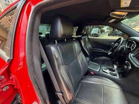 Used 2016 Dodge Charger R/T w/ Plus Group RWD image 61