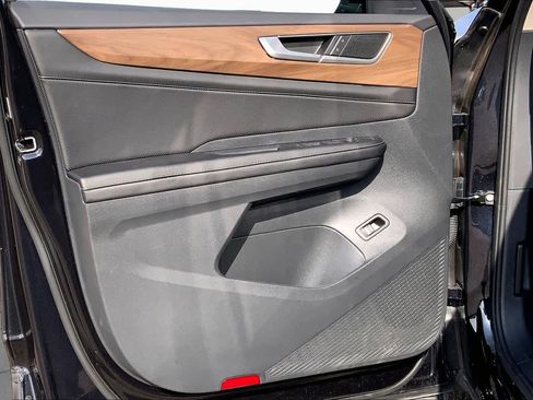 Used 2026 Volkswagen Atlas SE FWD image 22