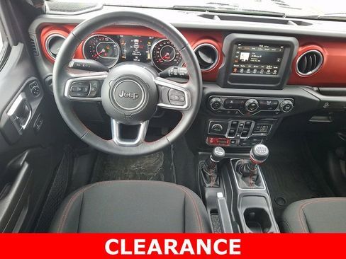 Used 2018 Jeep Wrangler Unlimited Rubicon w/ Steel Bumper Group image 12