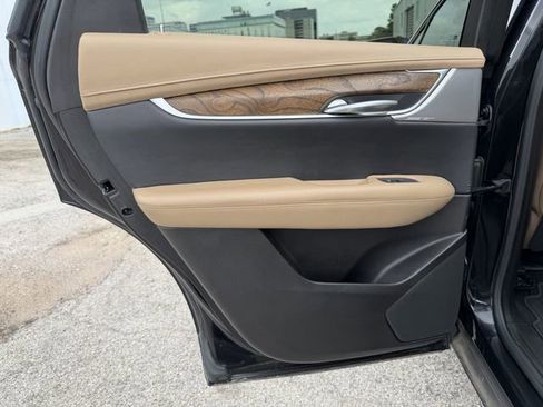 Used 2022 Cadillac XT5 Sportv w/ Platinum Package AWD/4WD image 14