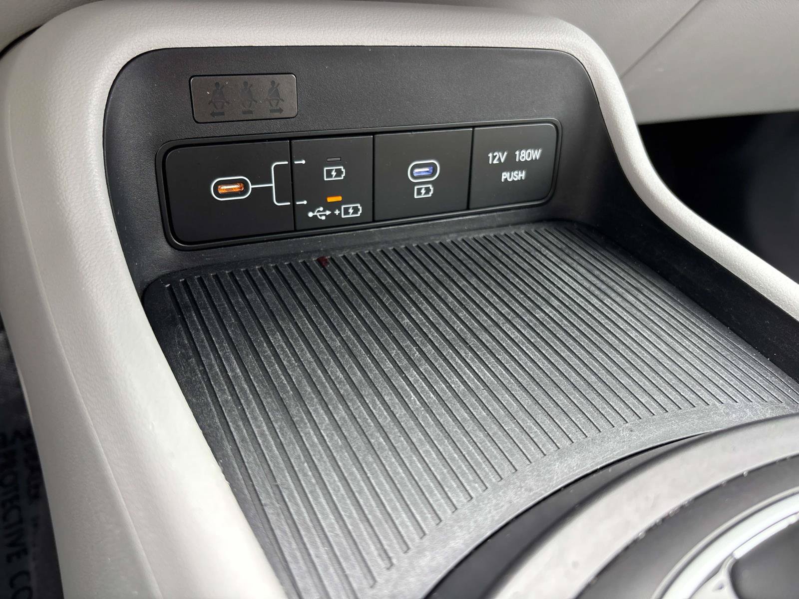 Certified 2024 Hyundai Kona SEL AWD/4WD image 23