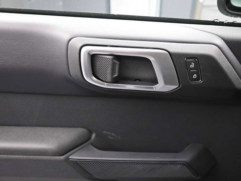 New 2025 Ford Bronco Badlands image 23