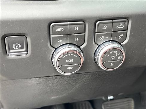 New 2026 GMC Sierra 2500 Denali Ultimate AWD/4WD image 31