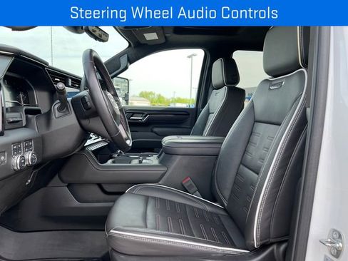 Certified 2025 GMC Sierra 2500 AT4X AWD/4WD image 4