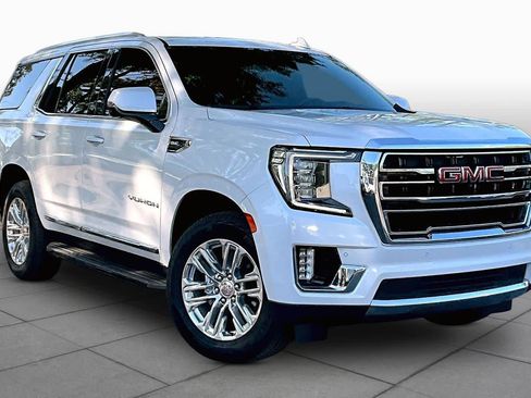 Used 2021 GMC Yukon SLT w/ SLT Premium Package image 3