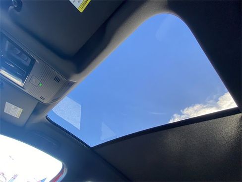 Used 2023 Volkswagen ID.4 Pro S image 31