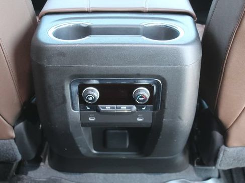 Used 2023 Chevrolet Tahoe High Country AWD/4WD image 21