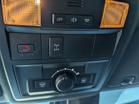 Used 2023 Toyota Tacoma TRD Off-Road image 12