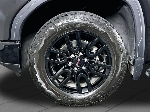 Certified 2021 GMC Sierra 1500 Denali w/ Technology Package AWD/4WD image 11