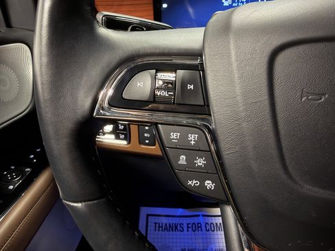 Used 2024 Lincoln Navigator Reserve image 21