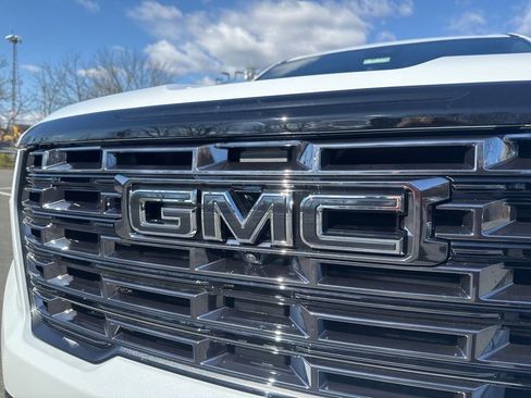 New 2026 GMC Acadia Denali Ultimate w/ LPO, Floor Liner Package image 68