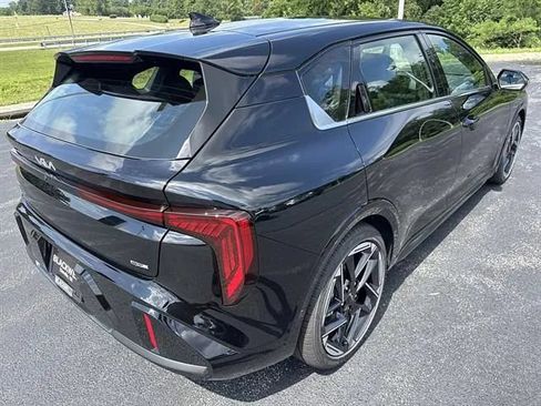 New 2026 Kia K4 GT-Line FWD image 6