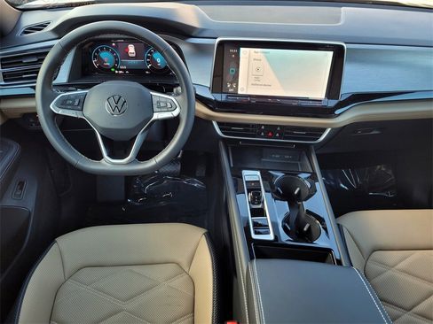 New 2024 Volkswagen Atlas Cross Sport SE image 5