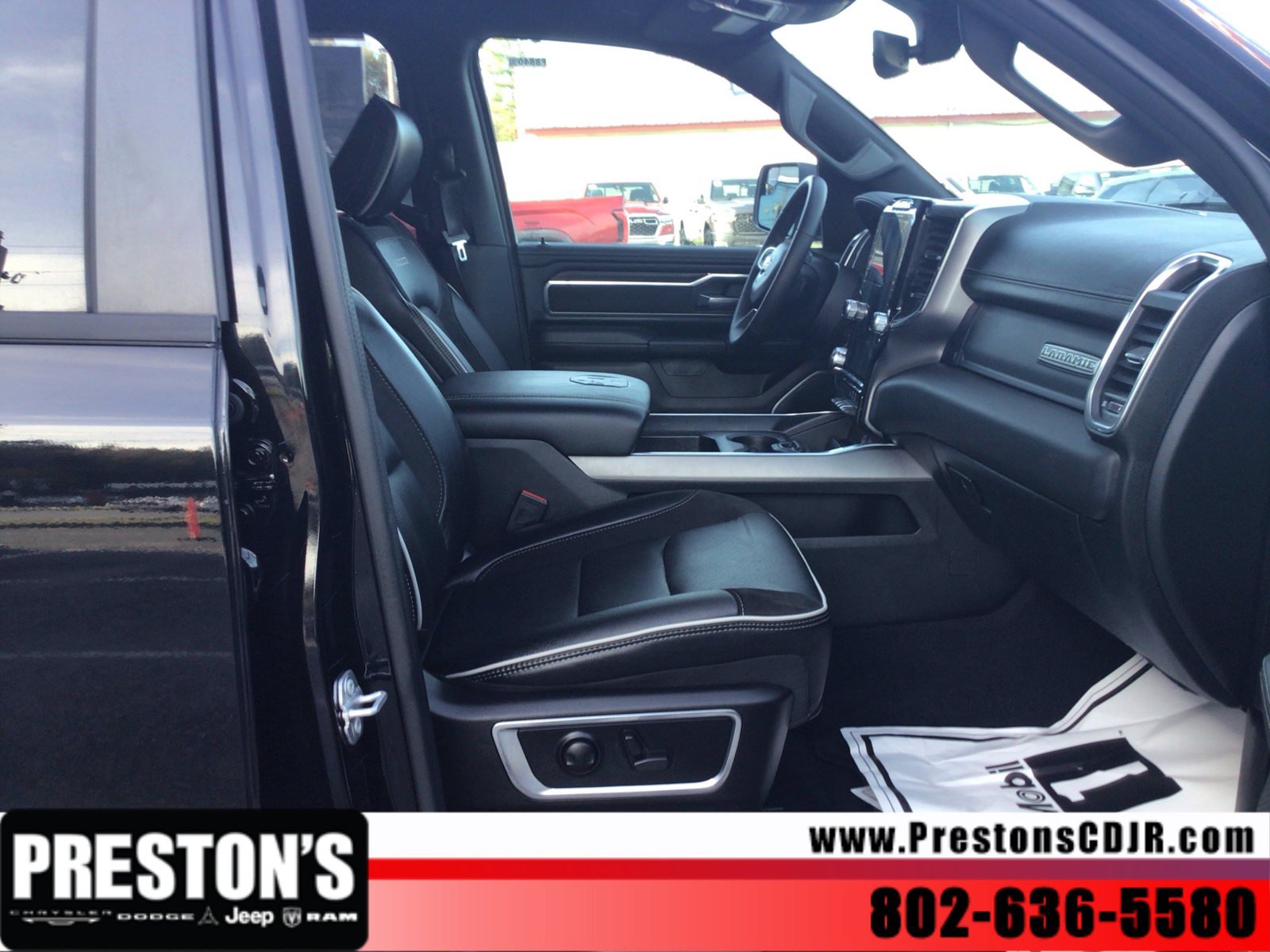 Used 2026 RAM 1500 Laramie AWD/4WD image 25