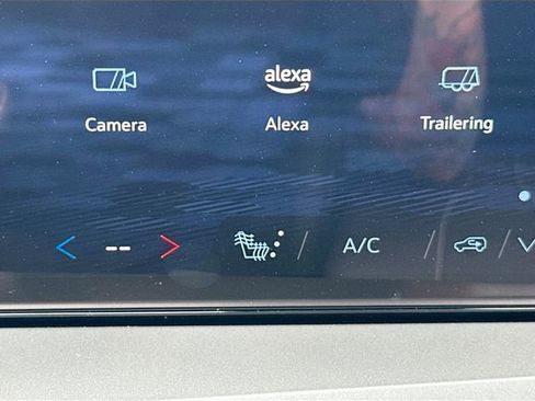 New 2025 Chevrolet Traverse LT w/ Enhanced Driving Package image 20