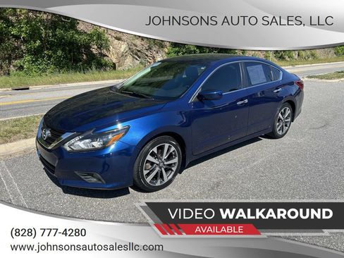 Used 2017 Nissan Altima 2.5 SR w/ LED Appearance Package FWD image 1