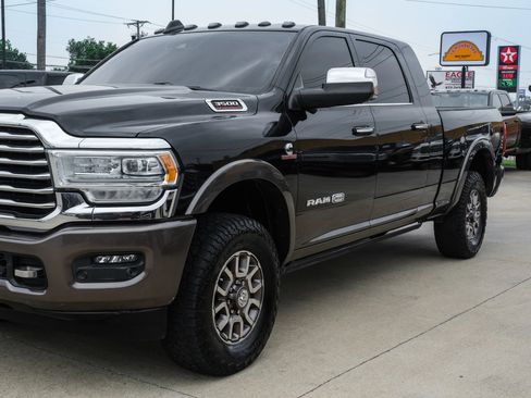Used 2022 RAM 3500 Limited AWD/4WD image 12