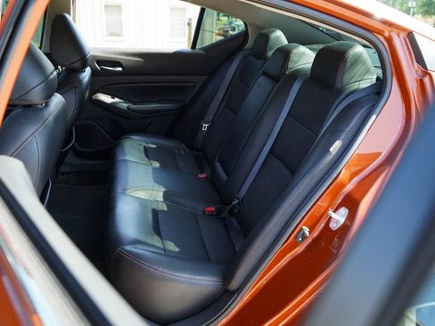 Used 2020 Nissan Altima 2.5 SR w/ Premium Package FWD image 9