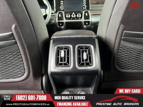 Used 2022 Kia Sorento LX image 47