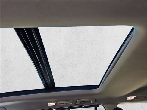 Used 2025 Toyota Grand Highlander AWD image 19